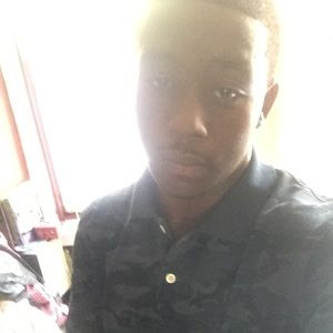 Meet your Posher, Lawrence