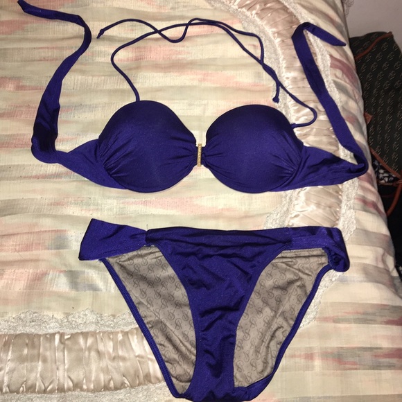 Victoria Secret bathing suit - Picture 2 of 3