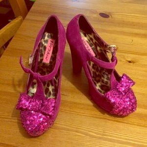 Betsey Johnson Poppie Pump