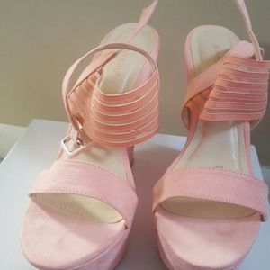women sandals...Never worn