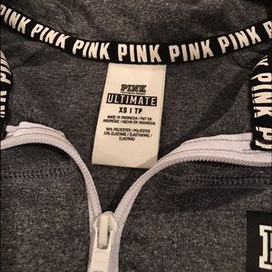 Grey & White XS VS 3/4 zip