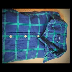 Gap boyfriend fit button down shirt