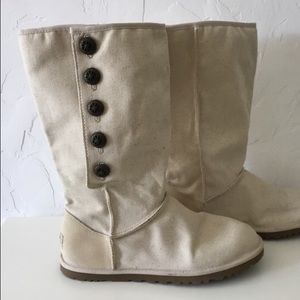 UGG BOOTS