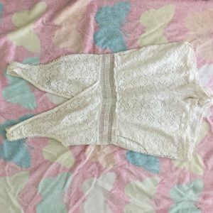 Kendall & Kylie White lace romper