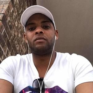 Meet your Posher, Dayron reynier