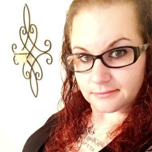 Meet your Posher, Courtney