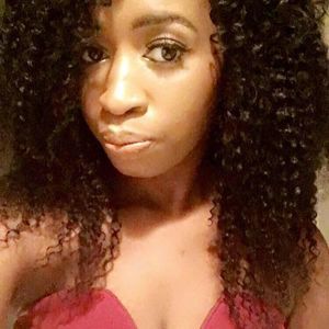 Meet your Posher, Lilian