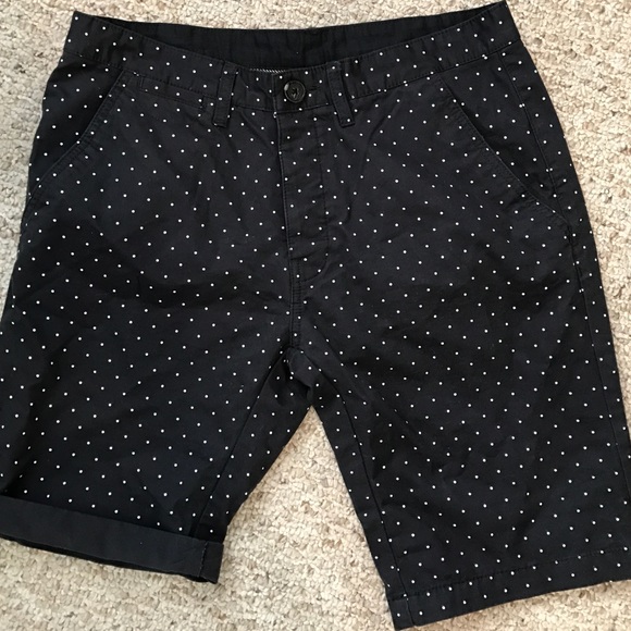Men's shorts: navy blue, white polka dots. Size 32