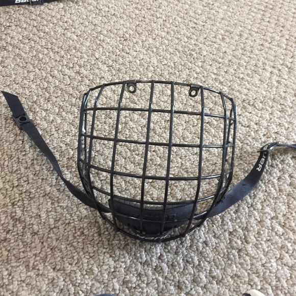 Medium Bauer cage