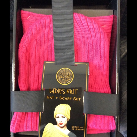 Accessories - Ladies Hat & Scarf Set