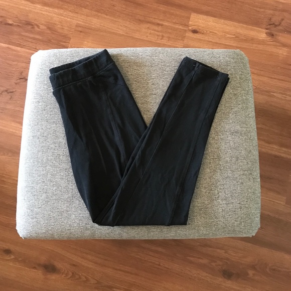 Black leggings