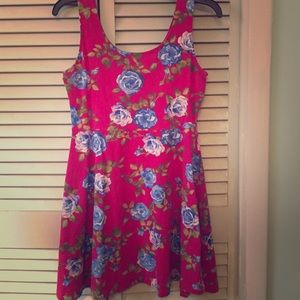 Sleeveless dress