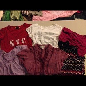 6 (six) cute tops..,, all size small: Mossimo,NYC