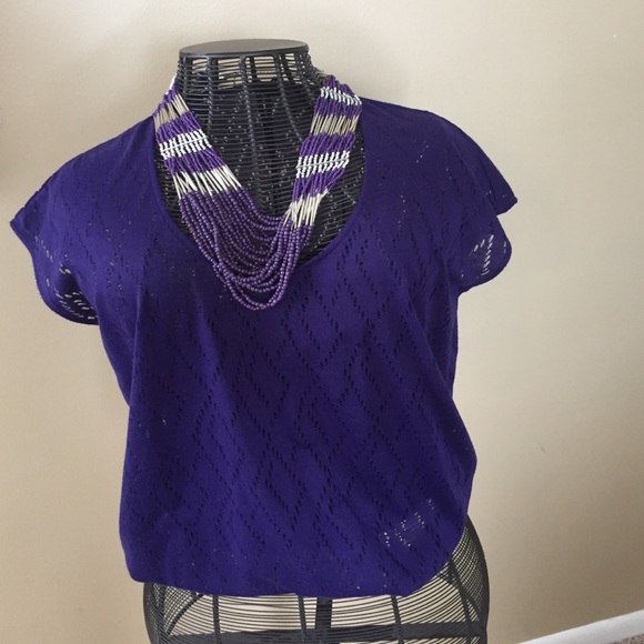 Adorable shirt and necklace