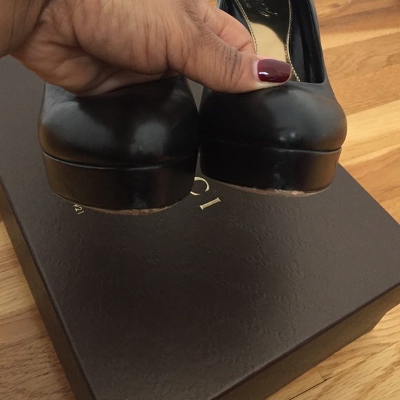 Black Gucci Nappa Steve Pumps 👠 - Picture 3 of 4