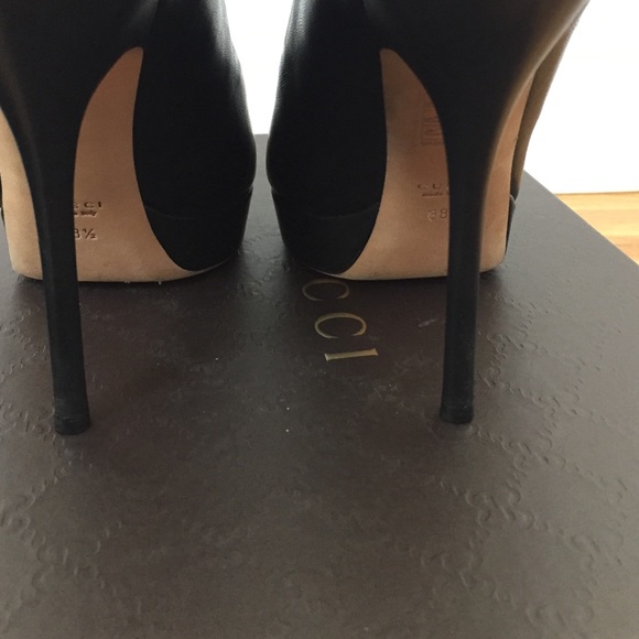 Black Gucci Nappa Steve Pumps 👠 - Picture 4 of 4