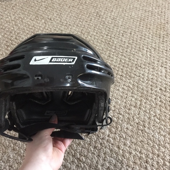 Bauer helmet