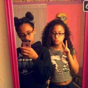 Meet your Posher, Alexandra