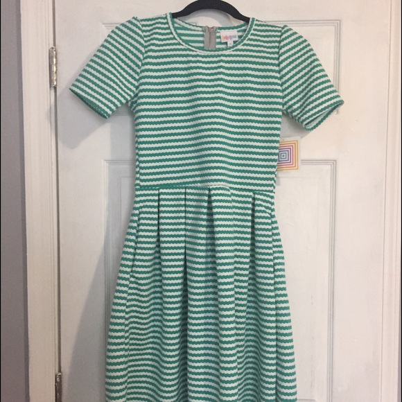 Lularoe Small Amelia