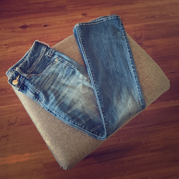 Comfy light wash jeans