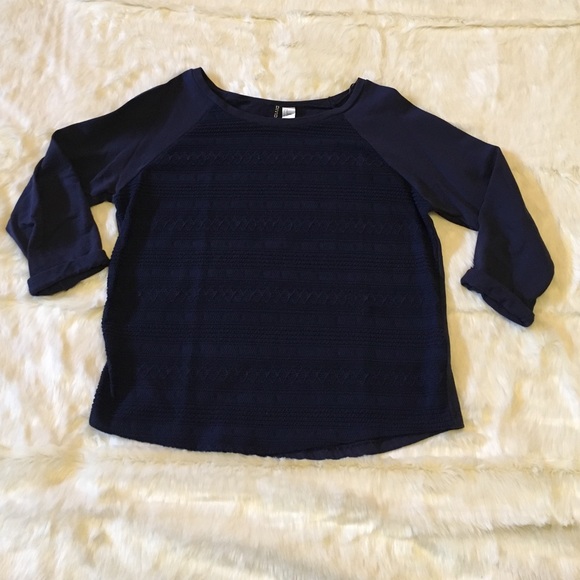 Divided Navy blue sweater with design
