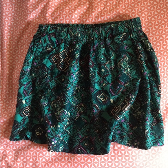 Patterned skater skirt!