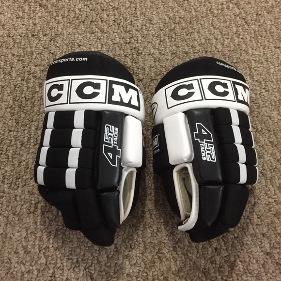 Ccm gloves
