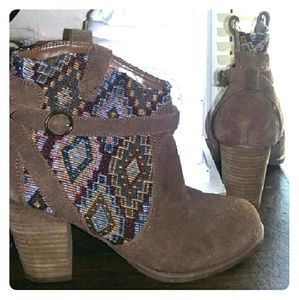 American eagle outfitters brown suede/print boots