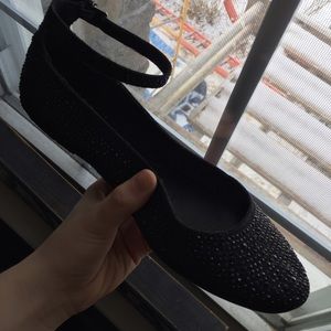 Black Sparkly Flats