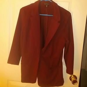 Burgundy 3/4 length sleeve blazer