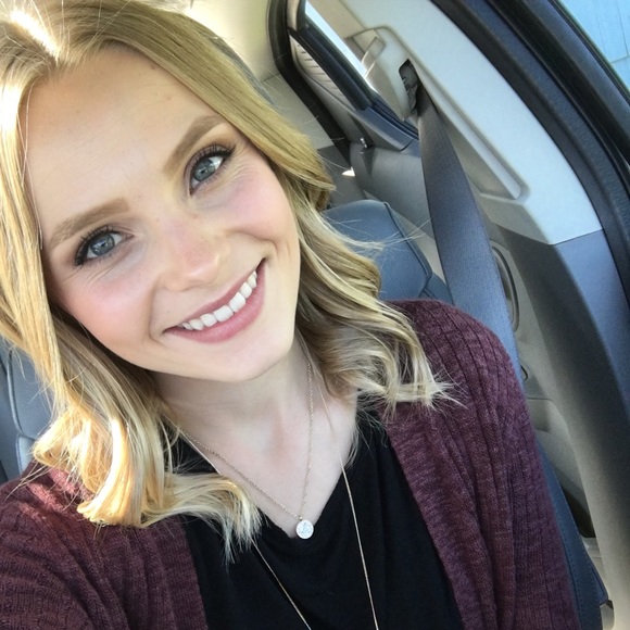 Meet your Posher, Makayla - Picture 1 of 1