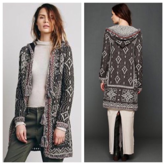 Free people Pom Pom tassel duster sweater S - Picture 3 of 4