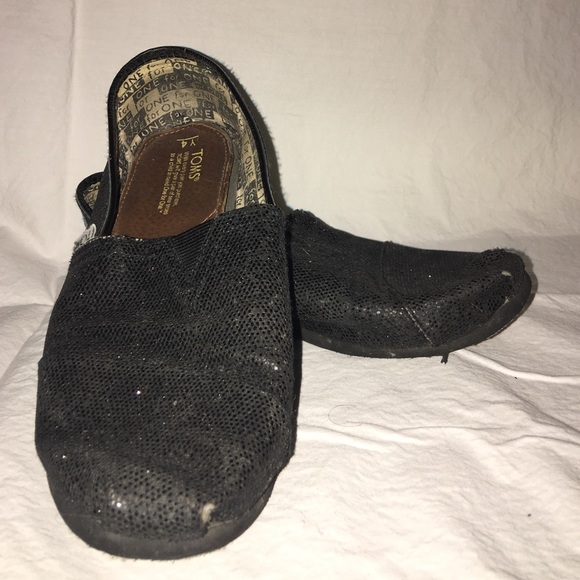 Black sparkle Toms