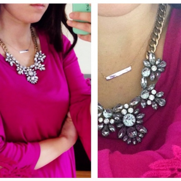 🌺BESTSELLER🌺 Crystal Clear Floral Necklace - Picture 3 of 4