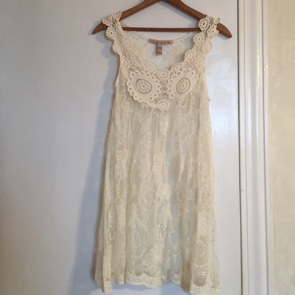 Breezy lace and crochet tunic!