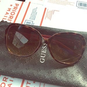 GUESS women sunglasses