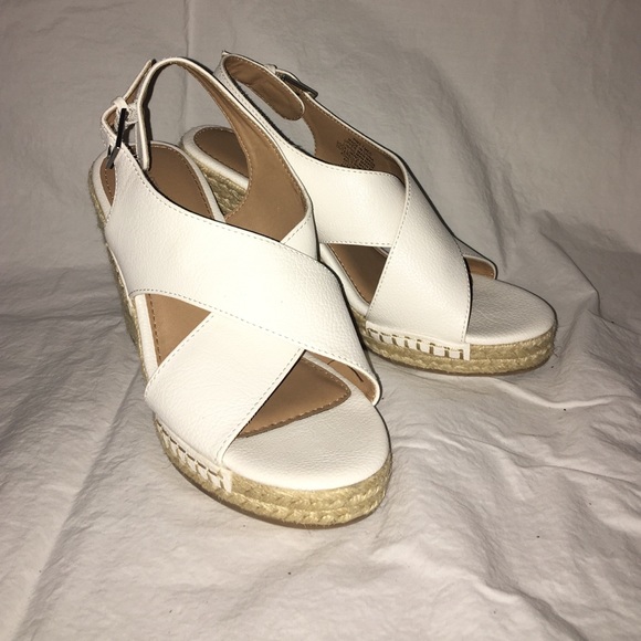 White wedges