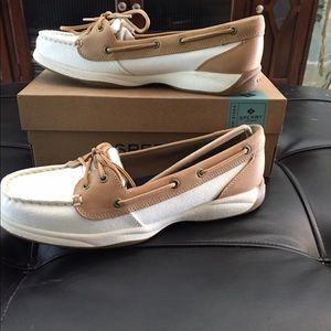 Sperry women's Laguna Top-siders