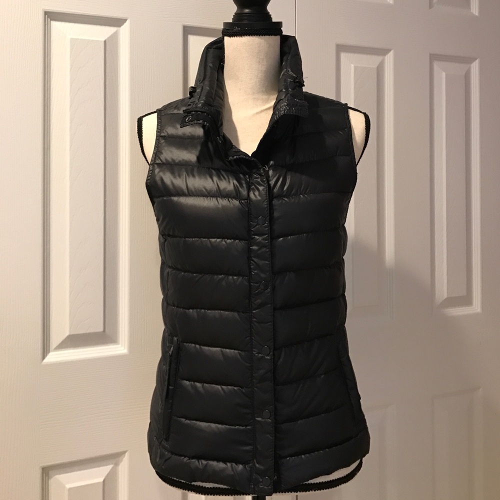 Women’s black puffer vest
