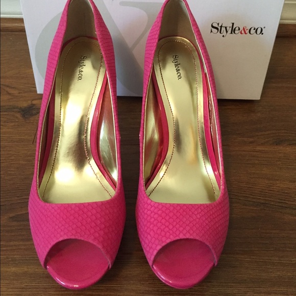 Style & Co. Shoes - ⭐️FINAL⭐️ Hot Pink Peep-toe Heels