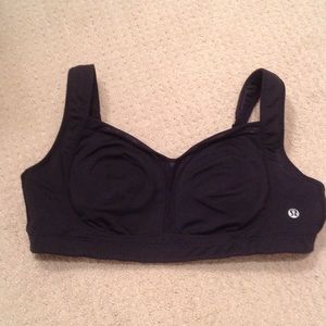 Lululemon Ta-ta tamer sports bra