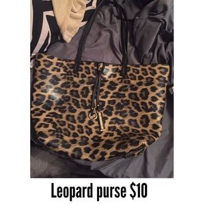 Leopard purse