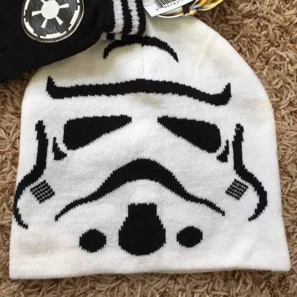 Star Wars Storm Trooper knit hat & glove set - Picture 2 of 4