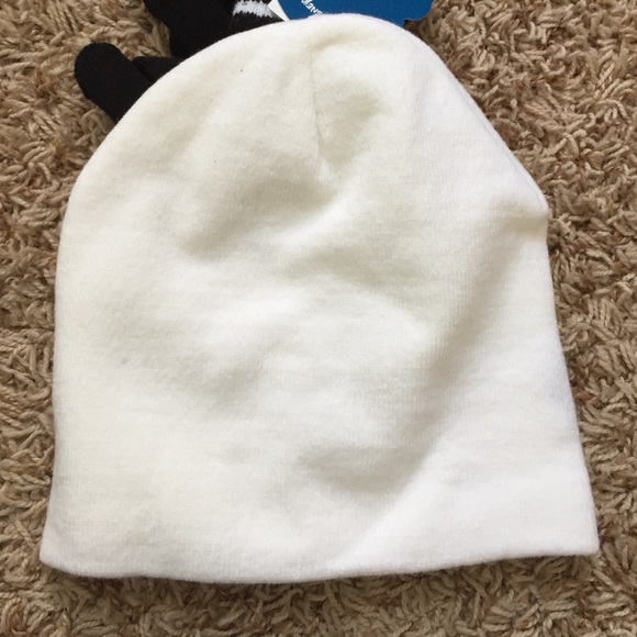 Star Wars Storm Trooper knit hat & glove set - Picture 4 of 4