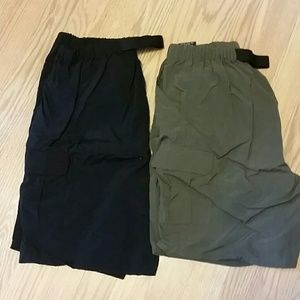 2 pairs cargo shorts