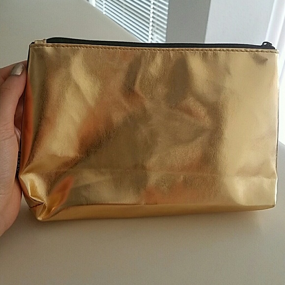 ~SOLD~ Sephora Golden Makeup Bag - Picture 2 of 3