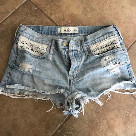 Mid waist fitted jean shorts by Hollister