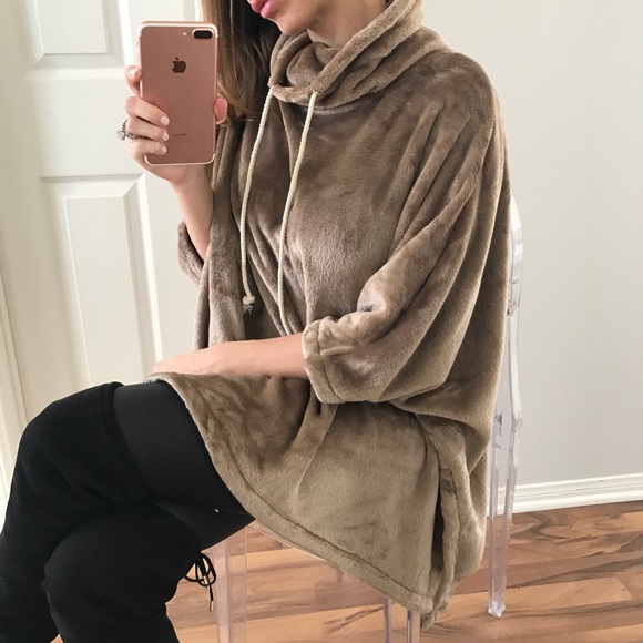 SOLD OUT - Picture 2 of 4