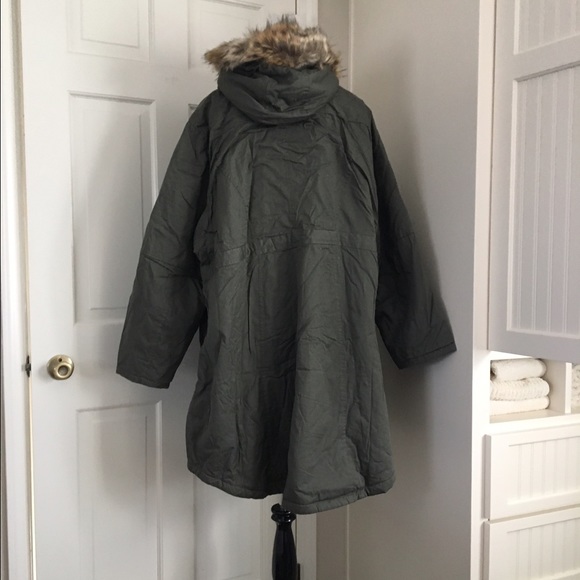 Hooded Coat - Picture 3 of 4