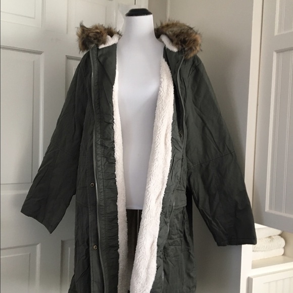 Hooded Coat - Picture 4 of 4